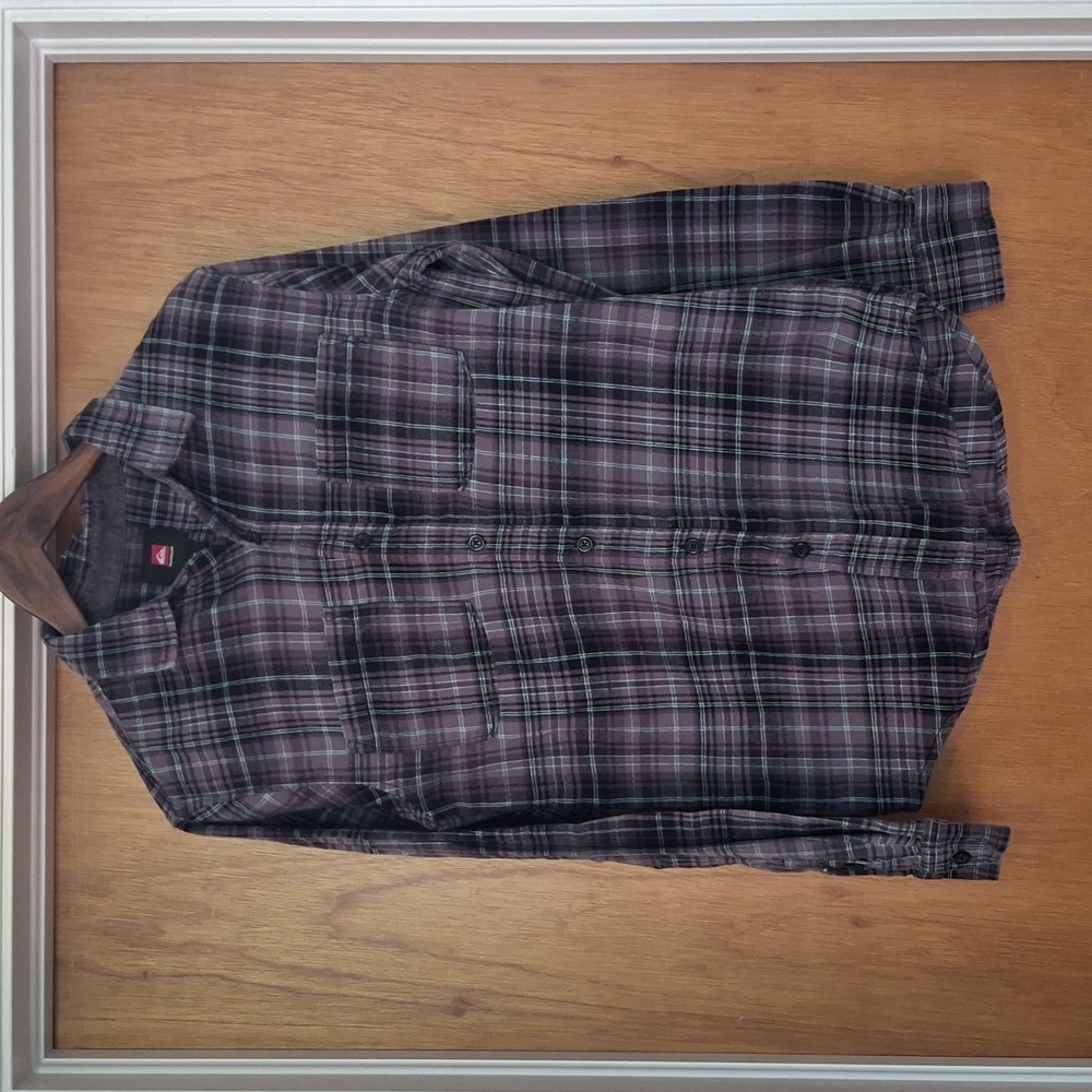 Men's Quiksilver Black & Gray Plaid Shirt